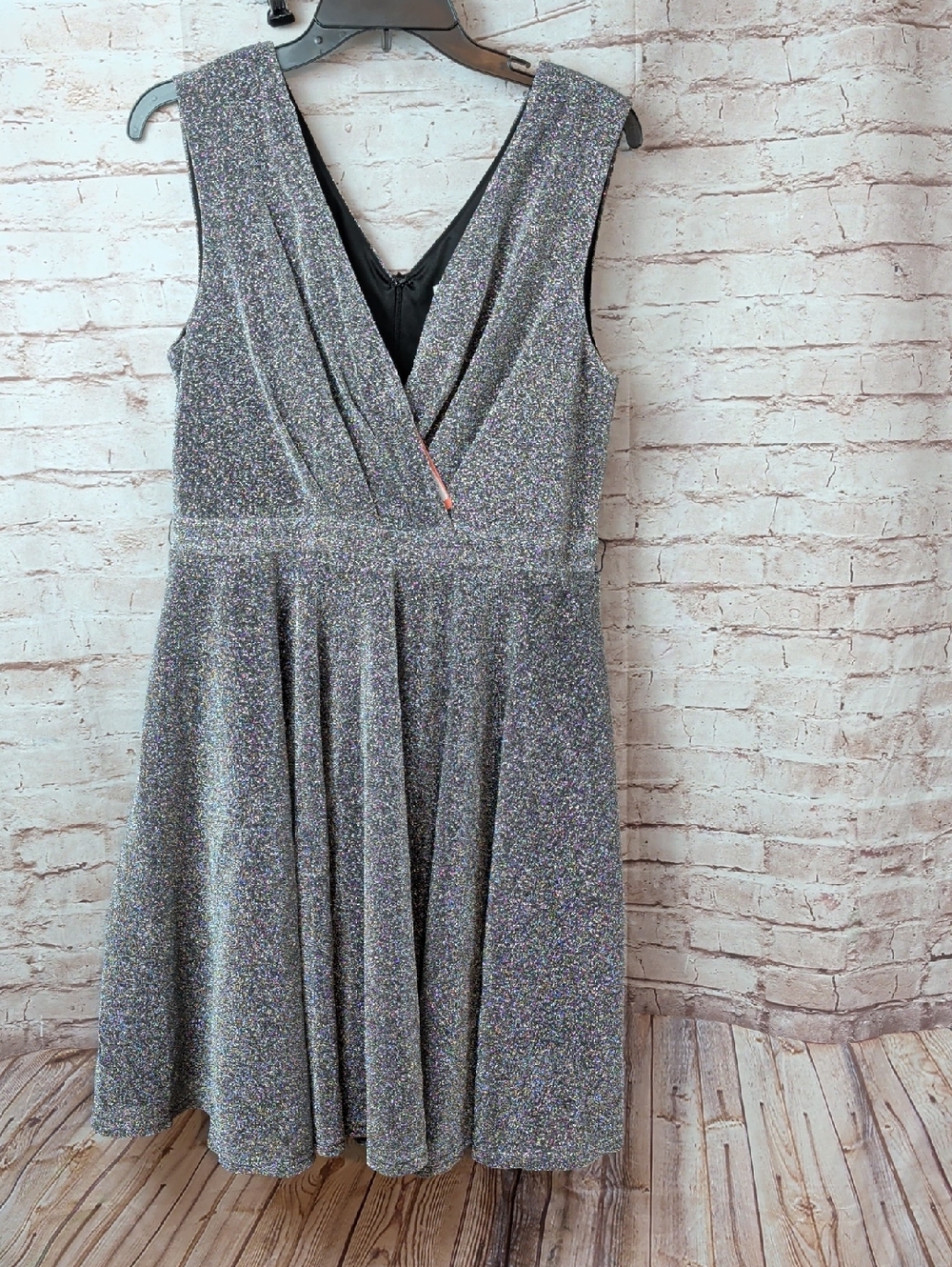Apricot Silver Sparkle V-Neck Sleeveless Party Dress Large Nwt - Picture 1 of 10